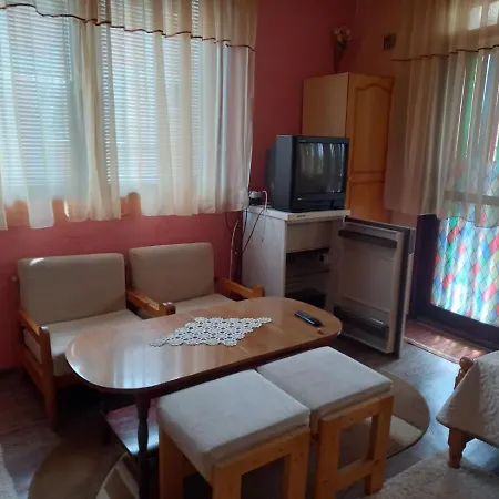 боневи * بافل بانيا