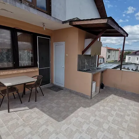 боневи * بافل بانيا