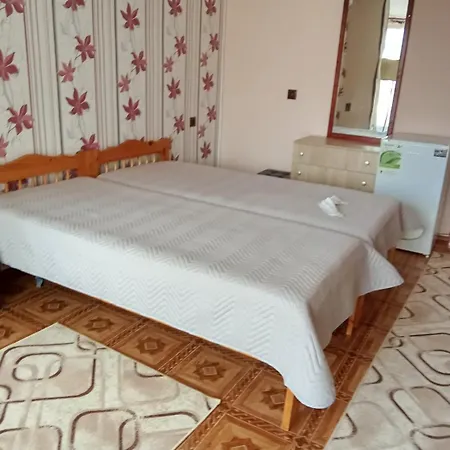 боневи * بافل بانيا